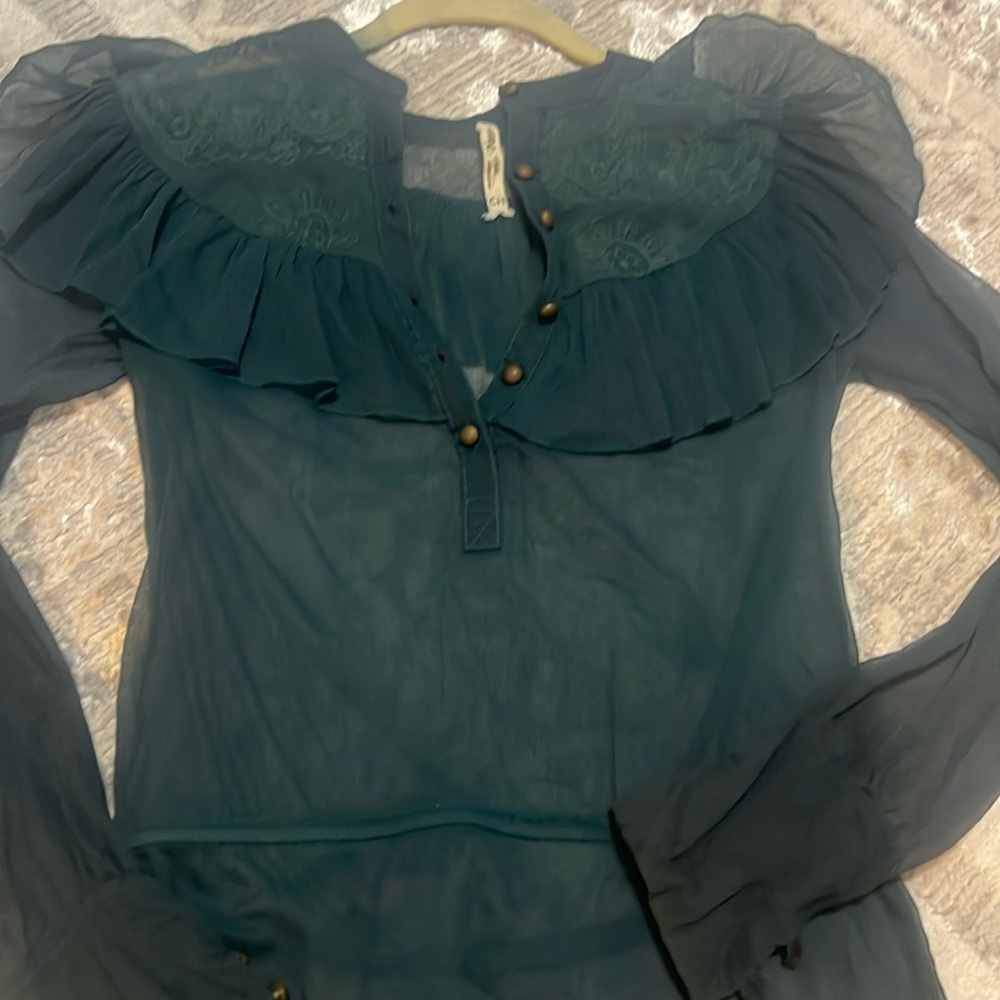 Gorgeous green blouse size S ❤️